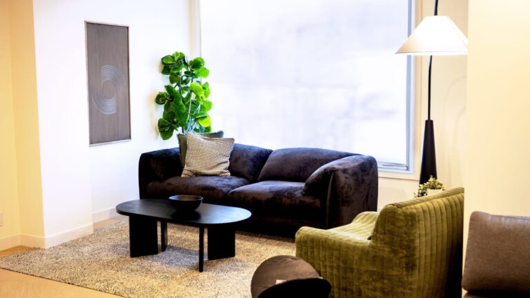 27-_MGL9888building-2